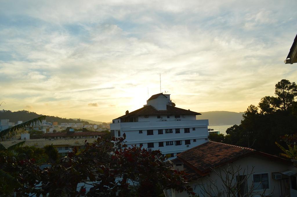 Hospedaria Canto Do Morro Бомбиняс Екстериор снимка
